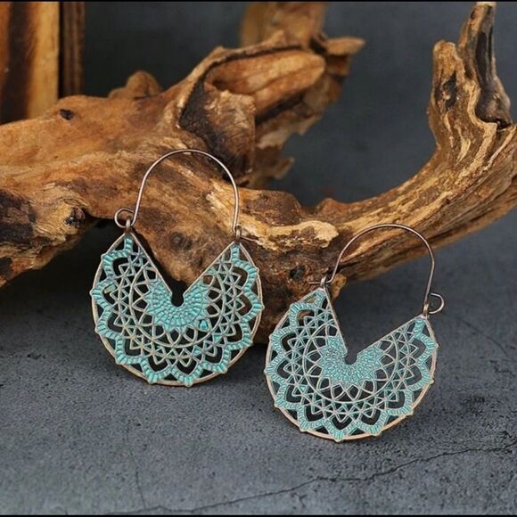 Patina Brass Mandala Earrings - Picture 3 of 3